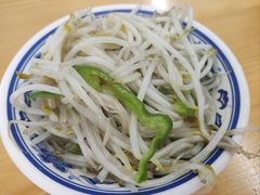 清炒豆芽-谈灵农家柴爿菜饭