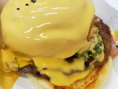 芝士熔岩牛肉汉堡-前进5路汉堡炸鸡(前进五路店)