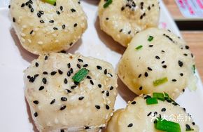 Shrimp Pan-Fried Dumplings 1 Liang (4 Pieces)