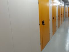 -安东易迷你自助仓储寄存仓库(顾戴路店)