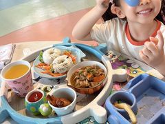 -水桶王国主题餐厅·聚会·生日派对·亲子活动·家庭套餐(亚龙湾希尔顿店)