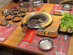 -青瓦炭韩潮烤肉(花园道店)