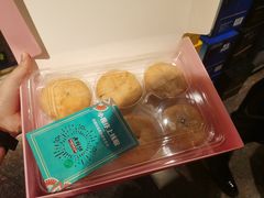 -老牌坊云南鱼豆花火锅(哈西万达店)