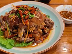 生产队扒肘子-东北农家小院(定西路店)