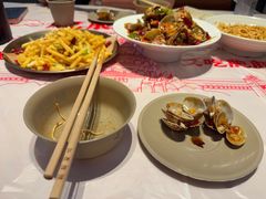 -肥肥虾庄·金牌油焖大虾(汉街SKP店)