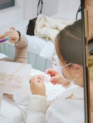 -凡碧诗毛孔收细