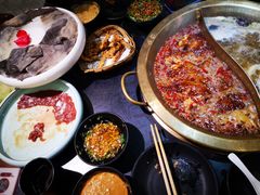 -沸炉重庆老火锅(军事博物馆店)