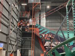 -极限PLAY运动娱乐新世界·团建派对潮玩休闲馆·室内蹦极高空游乐园