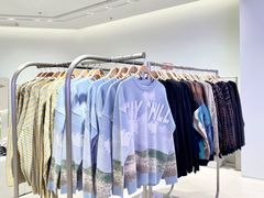 -URBAN REVIVO(西安Momopark店)