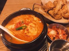 海鲜豆腐汤-富乐满韩国正宗炸鸡韩国料理(虹泉路店)