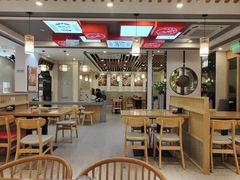 -佬钱湾仔(衣裳街店)