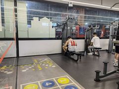 -乐刻运动健身(百安居洛克公园店)