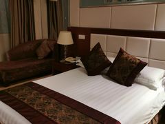 -南京双门楼宾馆(盐仓桥地铁站阅江楼店)