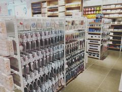 -名创优品(广东省广州琶洲保利广场店)