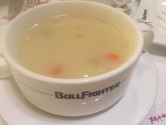 土豆蘑菇浓汤-斗牛士牛排(南京东路店)