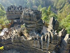 -梭布垭石林景区