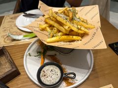 -Mark&Mars Restaurant