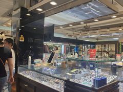 -黄益静眼镜行