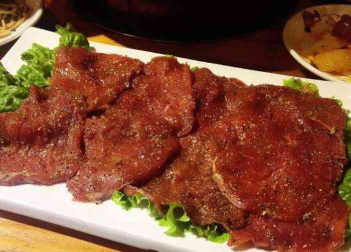 香喷喷烤肉(车站路店)-"过年期间没有几家正常营业的～这家正常营业.