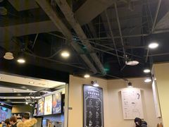 大堂-星巴克(北京首都国际机场7店)