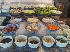 自助调料区-美食汇自助餐厅(成都万达瑞华酒店)