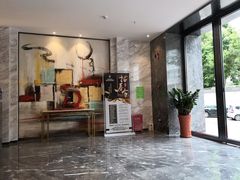 -柏槿酒店(罗湖口岸向西地铁站店)