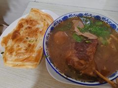 -叶新小吃店(来凤小区总店)