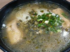 -牛吃草牛肉面(甬港南路店)