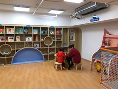 -小门牙好性格托育(北外滩中心)