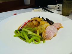 捞汁海蜇头-月福京味斋·烤鸭店·北京菜(鼓楼总店)