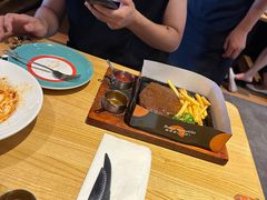 -菲滋意式餐厅(金华银泰城店)