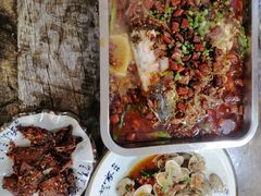 招牌烤鱼-小球滚滚湘菜馆·烤鱼·口味虾(太平街店)