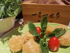-一叶一世界·素食餐厅(锦华万达店)