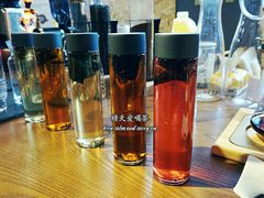 -新华里咖啡书吧(新华书店小寨店)