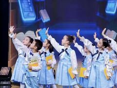 -蓝话筒·少儿成人演讲口才·主持朗诵·戏剧表演(大华第一坊店)