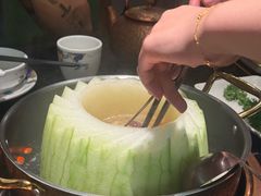 -得意咚瓜·顺德鱼生·冬瓜火锅(深圳首店)