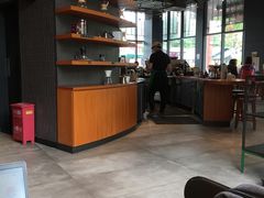 -星巴克(西安曲江银泰店)