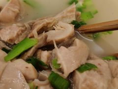 本帮肚肺汤-三两春(浦三路店)