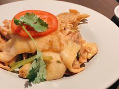 -大头虾越式风味餐厅(光明广场店)