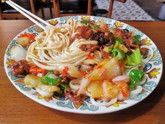 -歹歹的加个面过油肉拌面