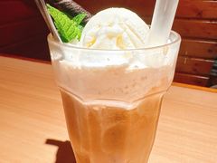 -Lia Cafe Bar Restaurant松山咖啡屋