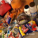 逛逛各种小吃水果，看看当地特色涂鸦，好不惬意