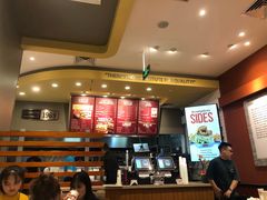 -The Habit Burger Grill 哈比特汉堡(爱琴海店)