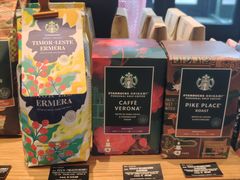 -星巴克臻选(呼和浩特维多利摩尔城店)
