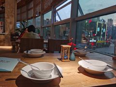 -蜜桃餐厅·伴山(湖滨商业街店)