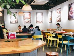 大堂-红荔村肠粉(龙华地铁站店)