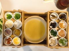 -云南荟·湖畔领宴(领事馆店)
