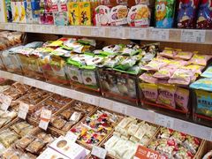 零售区-来伊份(泰冯路店)