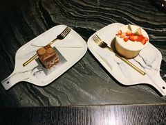 -UNI UNI(环亚凯瑟琳店)