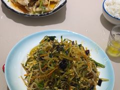 -老码头黑皮肘子锅包肉(赣水路店)